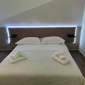 Maison 128 , Bari Italia